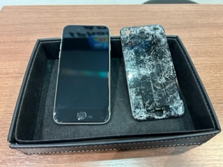 iPhone8の画面交換/三田市からのお客様/イオンモール神戸北店